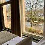 Bed & Breakfast Spinoza 4*