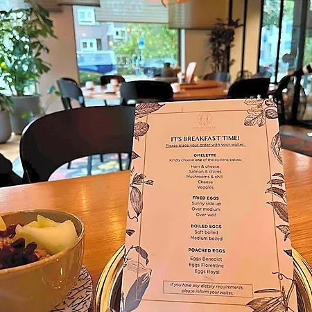 Spinoza فندق مبيت وإفطار 4*