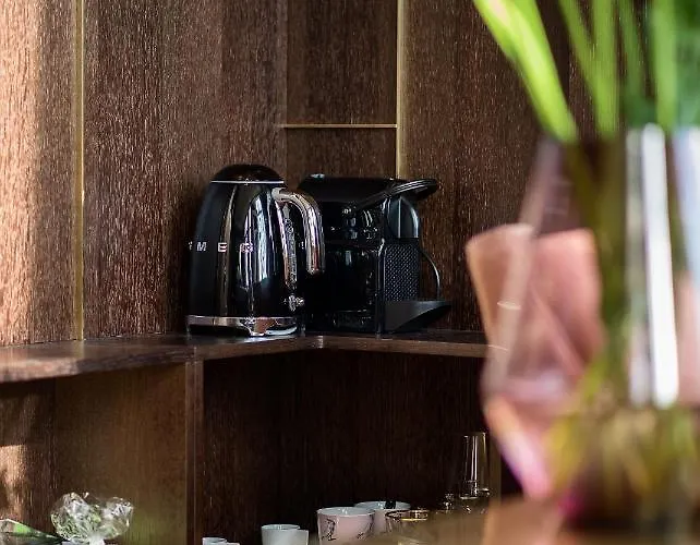 Spinoza Couette-café 4*