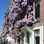 Spinoza Oda ve Kahvaltı Amsterdam