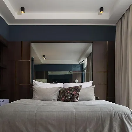 B&B Spinoza 4*