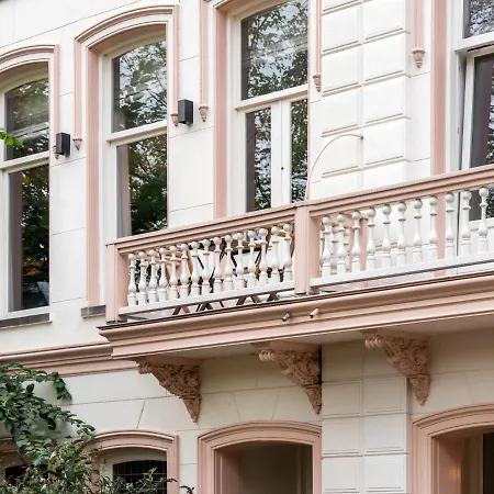 Spinoza Bed & Breakfast 4*